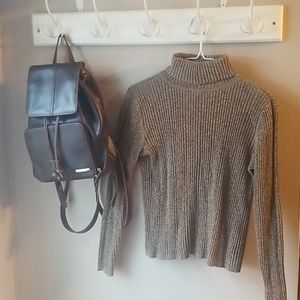Vintage cropped turtleneck